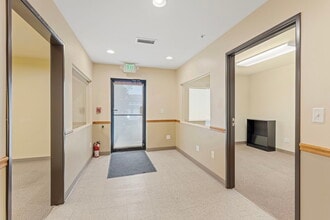 2130 Mountain View Ave, Longmont, CO for lease Interior Photo- Image 2 of 10