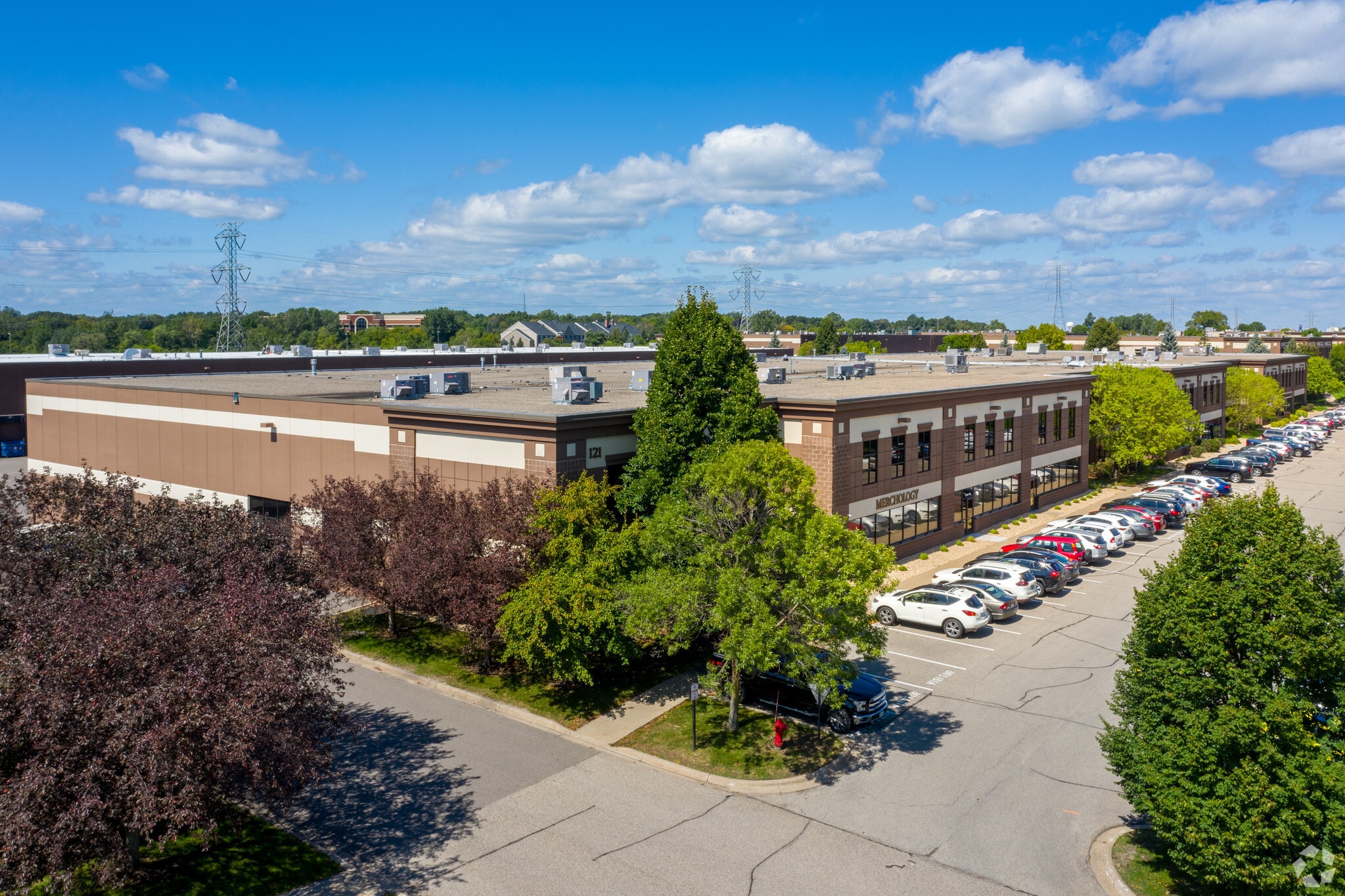 131 N Cheshire Ln, Minnetonka, MN for lease Building Photo- Image 1 of 12