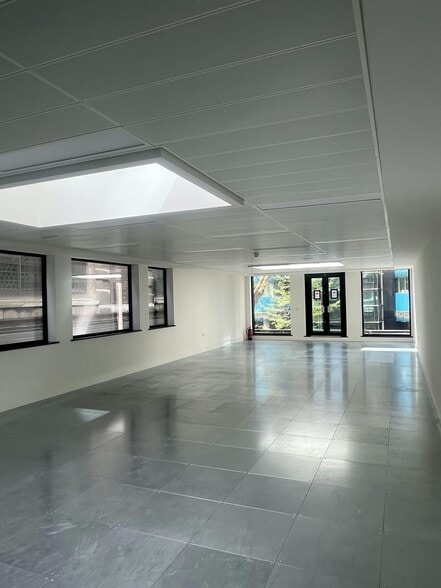 St. Botolph Row, London for lease - Building Photo - Image 2 of 4