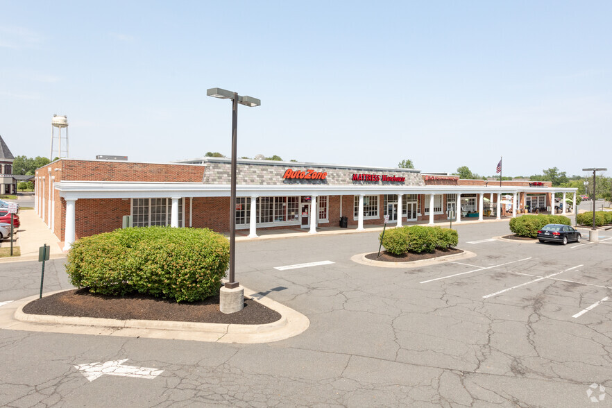 711-760 E Main St, Purcellville, VA à vendre - Photo principale - Image 1 de 1