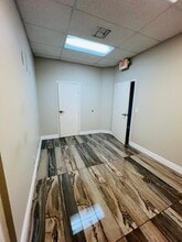 6101 W Atlantic Blvd, Margate, FL à louer Photo intérieure- Image 2 de 2