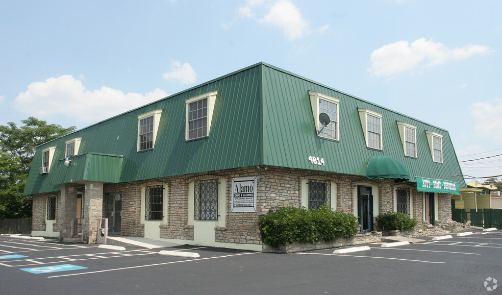 4814 West Ave, San Antonio, TX for lease - Building Photo - Image 2 of 9