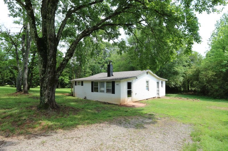 430-440 Milford Church Rd, Taylors, SC for lease - Building Photo - Image 2 of 7