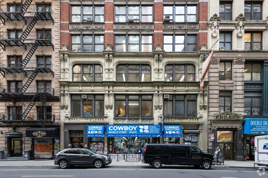 28 W 27th St, New York, NY à vendre - Photo du bâtiment - Image 2 de 10