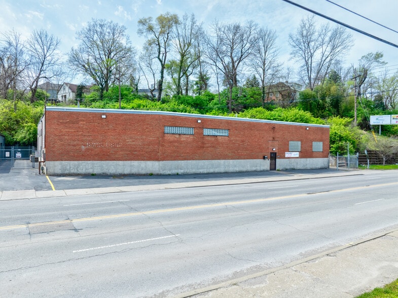 1243 Tennessee Ave, Cincinnati, OH à vendre - Photo du bâtiment - Image 3 de 38
