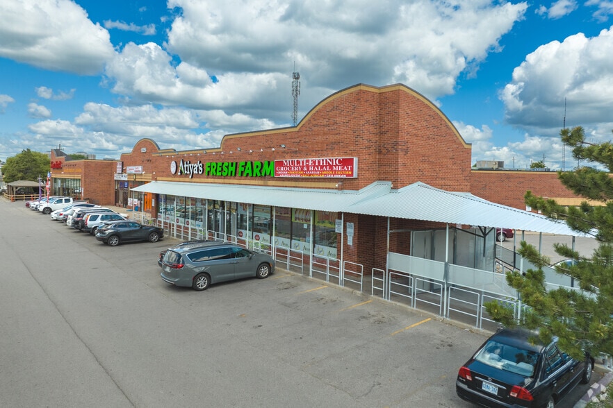 1225 Kennedy Rd, Toronto, ON for lease - Building Photo - Image 3 of 4