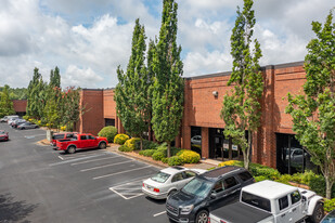 5950 Shiloh Rd E, Alpharetta GA - Entrepôt