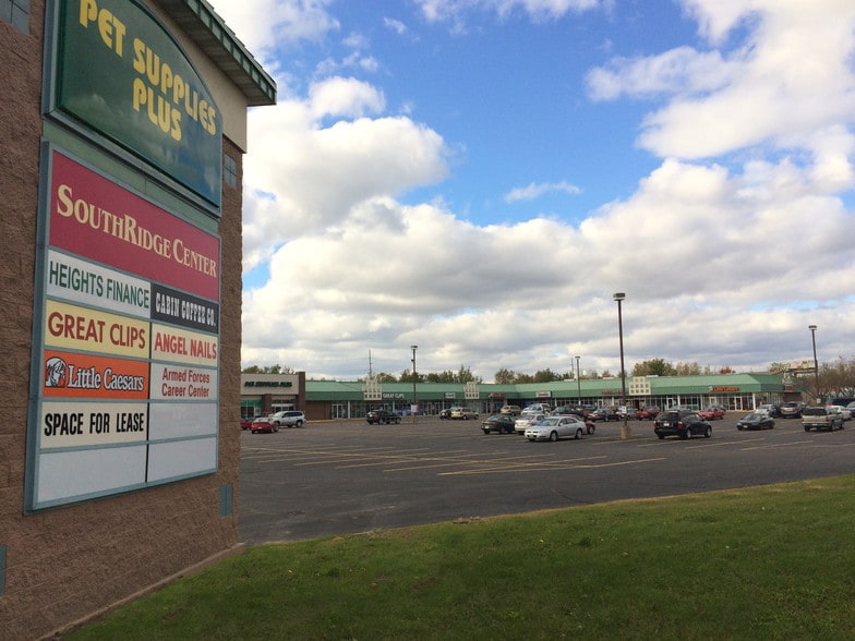 2460-2500 S Main St, Rice Lake, WI à louer - Photo du bâtiment - Image 3 de 9