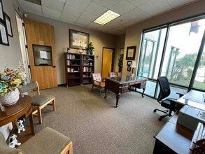 5353 Williams Dr, Georgetown, TX à louer Photo intérieure- Image 1 de 4