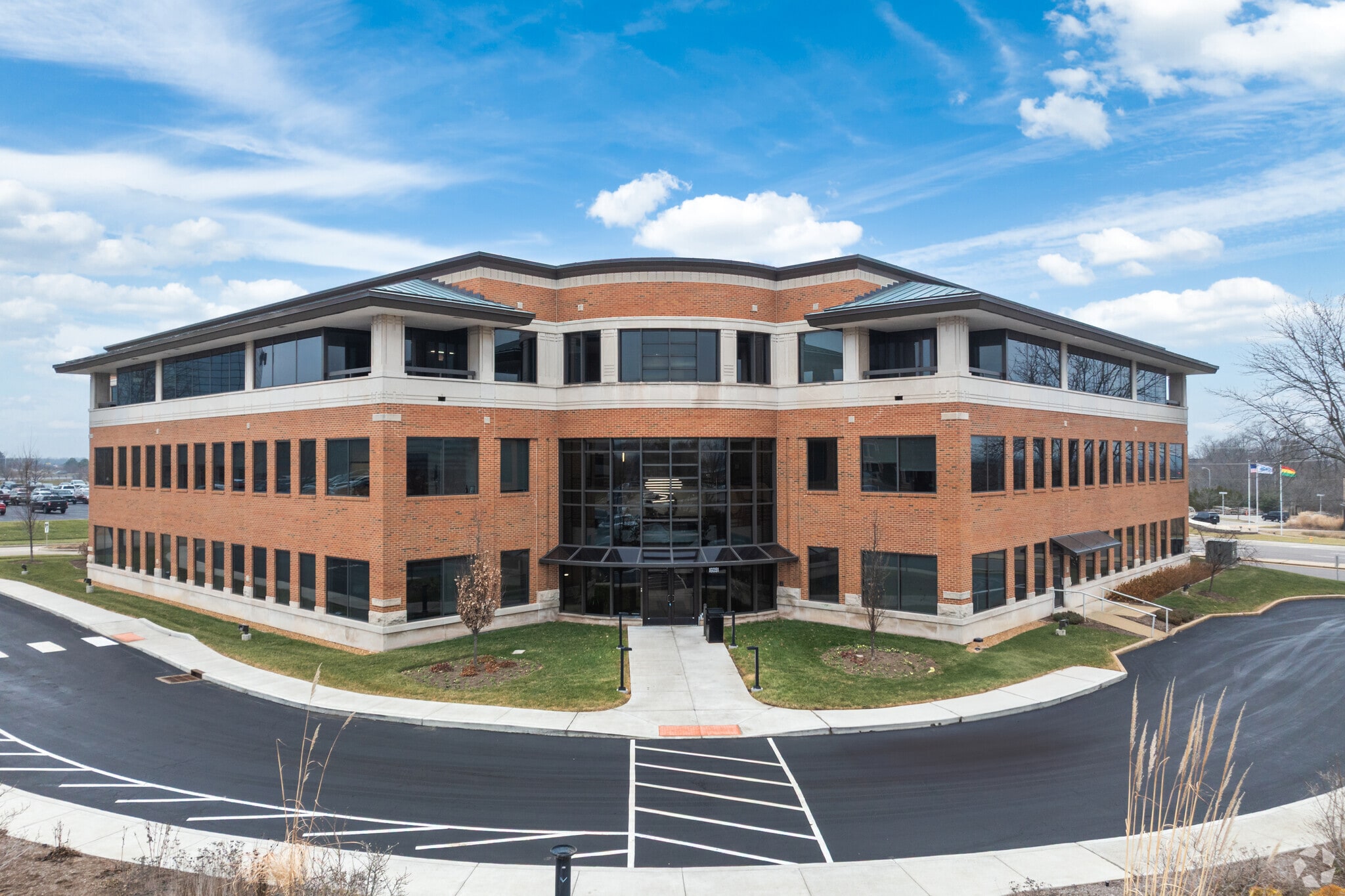 16091 Swingley Ridge Rd, Chesterfield, MO for sale Primary Photo- Image 1 of 4