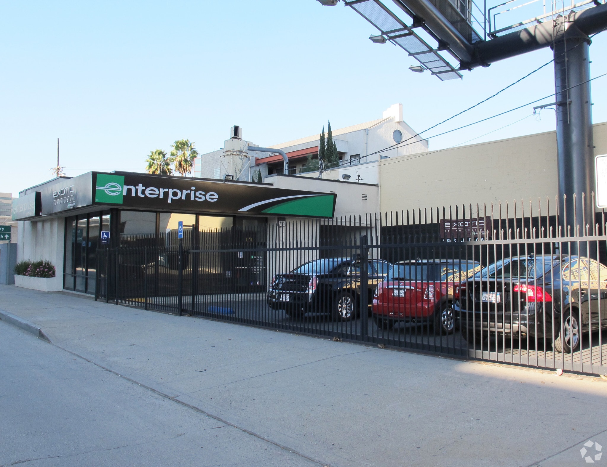 11151 W Olympic Blvd, Los Angeles, CA for lease Primary Photo- Image 1 of 23