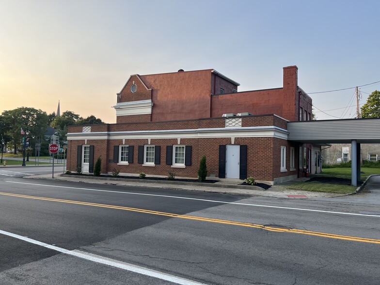 97 Glasgow St, Clyde, NY à louer - Photo du bâtiment - Image 3 de 8