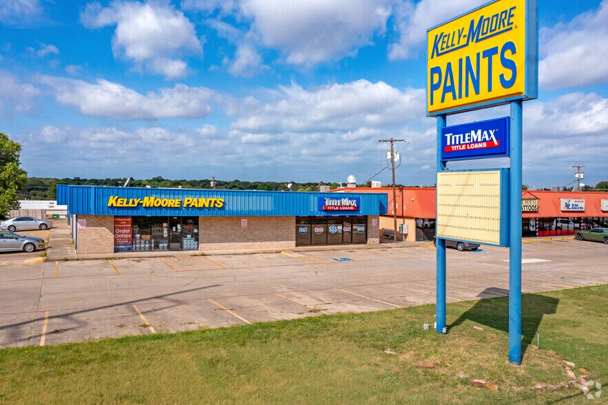 825 N Belt Line Rd, Irving, TX à louer - Photo du bâtiment - Image 1 de 6