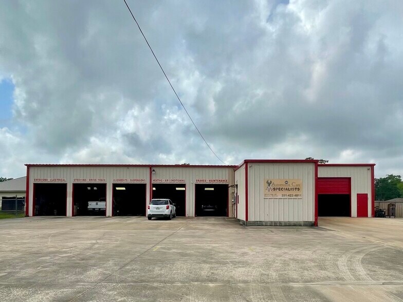 4619 N Highway 146, Baytown, TX à vendre - Photo principale - Image 1 de 16
