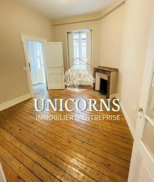 Office in Toulouse for lease - Interior Photo - Image 3 of 9