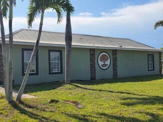 Plus de détails pour 4811 Del Prado Blvd S, Cape Coral, FL - Bureau à louer