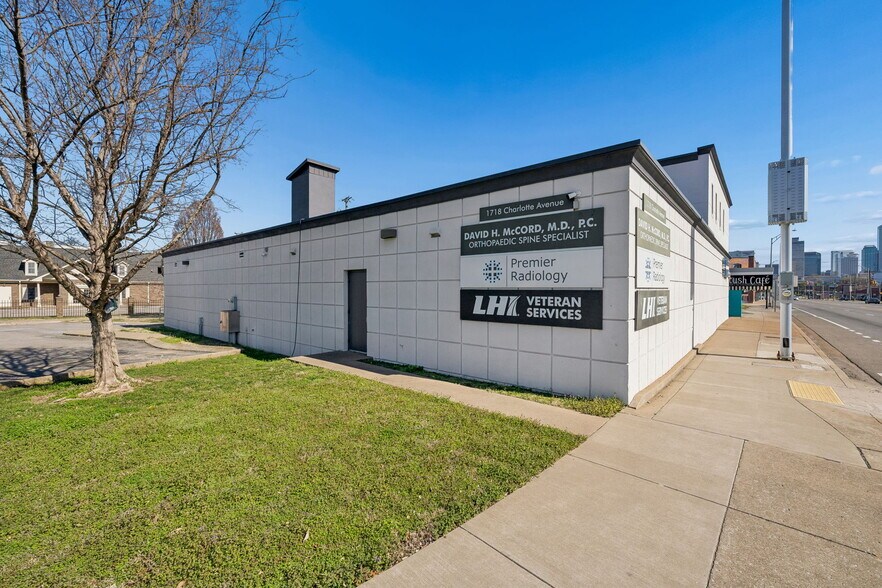 1718 Charlotte Ave, Nashville, TN à louer - Photo du bâtiment - Image 3 de 39