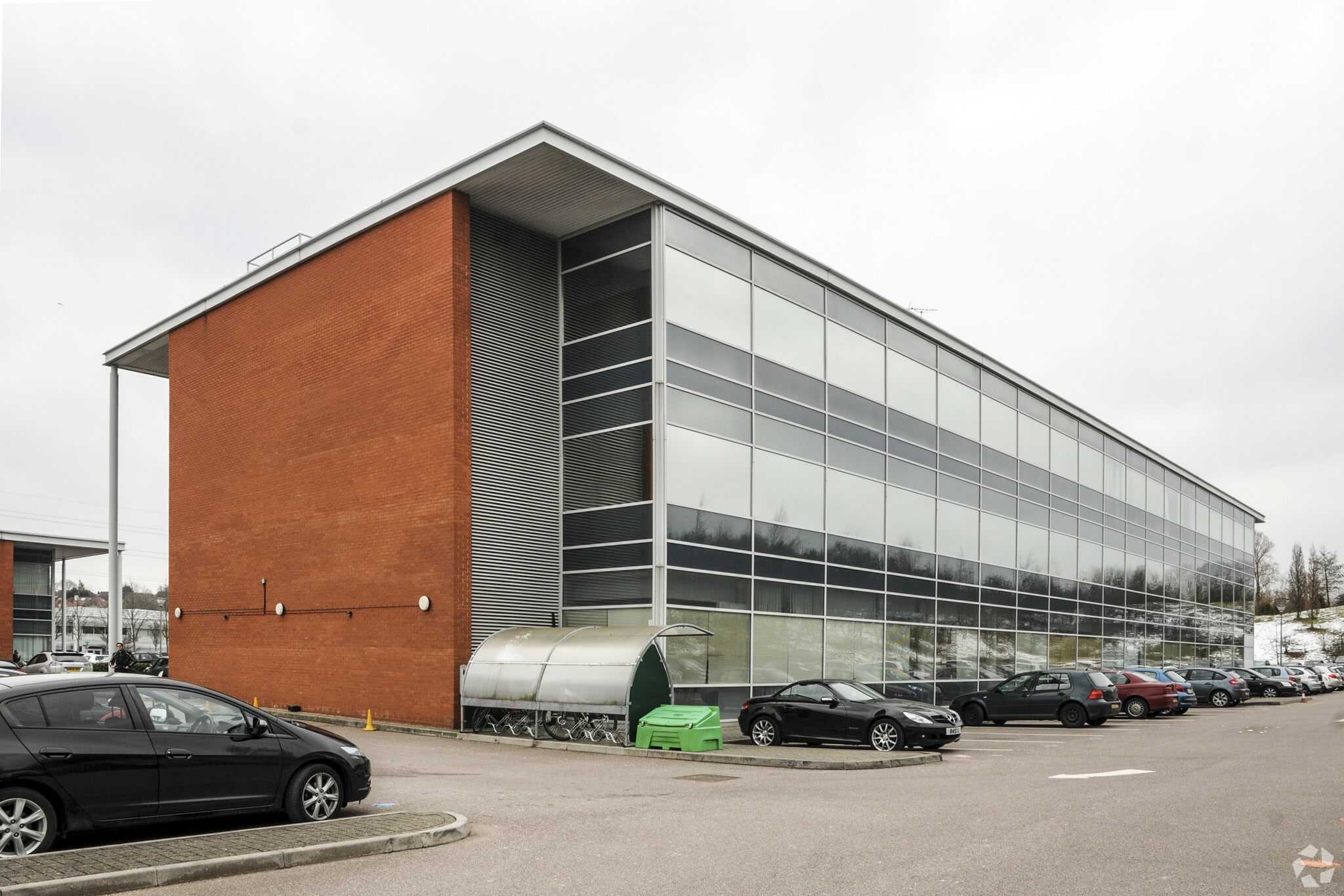 Centennial Av, Elstree for lease Primary Photo- Image 1 of 13