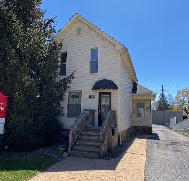 143 W Saint Clair St, Romeo, MI for sale Primary Photo- Image 1 of 11