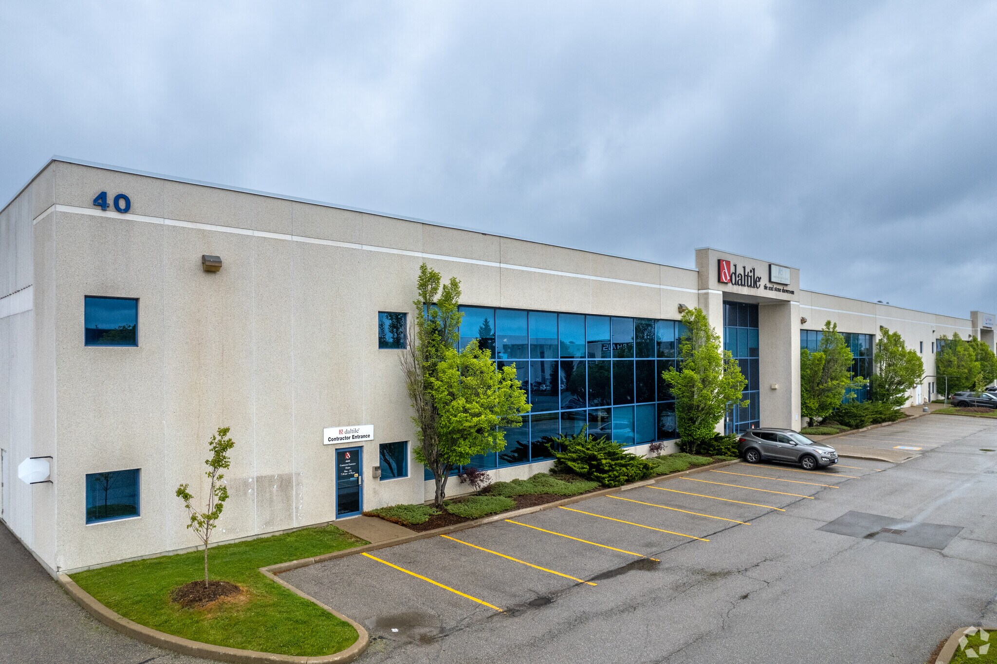 40 Graniteridge Rd, Vaughan, ON for lease Primary Photo- Image 1 of 4