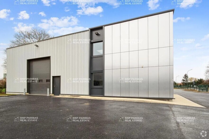 Bureau dans Vaires-sur-Marne à louer - Photo du bâtiment - Image 2 de 20