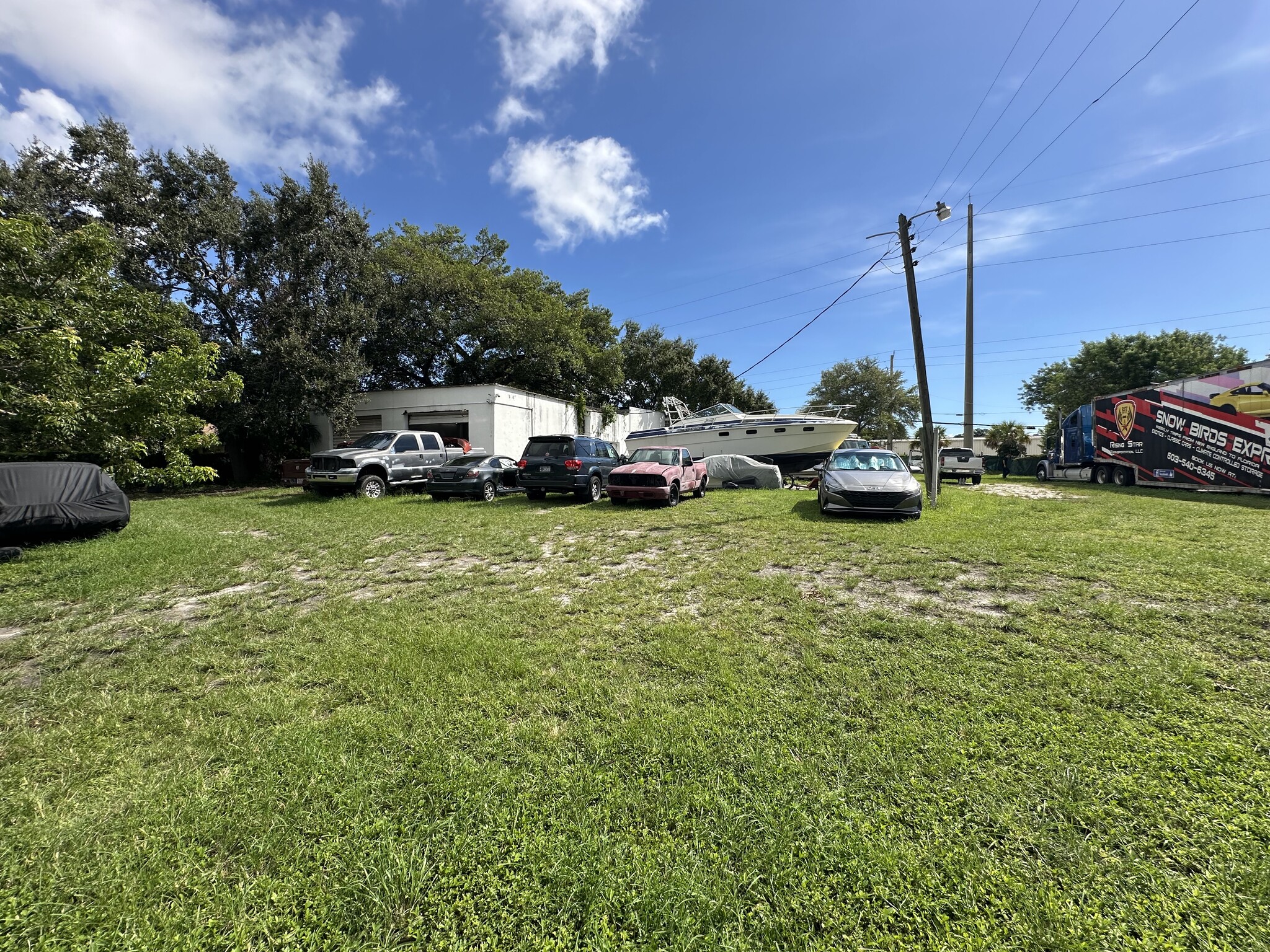 112-115 NW 4 Ave, Dania Beach, FL for lease Primary Photo- Image 1 of 7