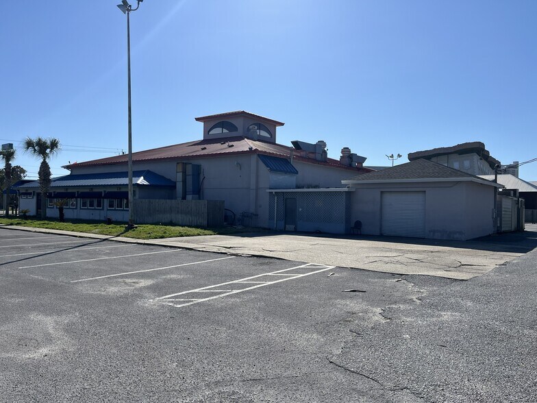 9800 Front Beach Rd, Panama City, FL à louer - Photo du bâtiment - Image 2 de 21