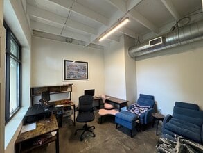 1802 E 3rd Ave, Tampa, FL à louer Photo intérieure- Image 1 de 1