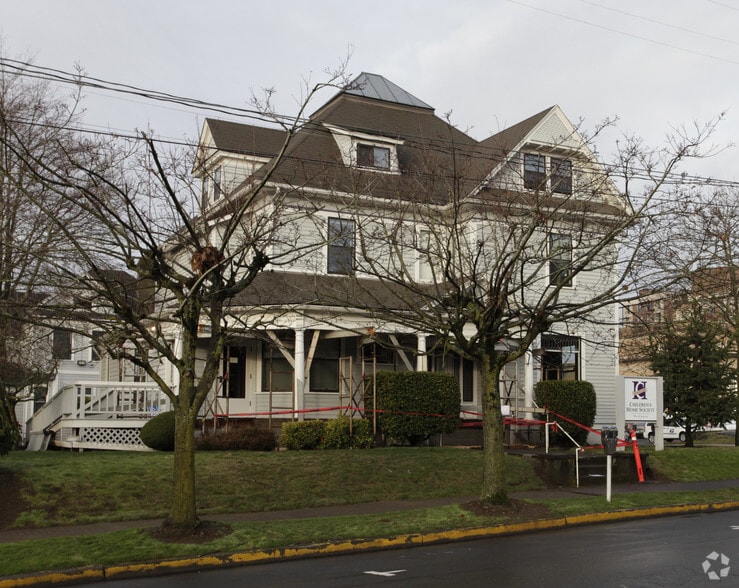 1112 Columbia St, Vancouver, WA for lease - Building Photo - Image 2 of 3