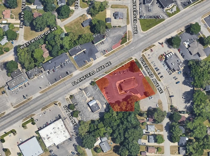 3950 Plainfield Ave NE, Grand Rapids, MI for sale - Building Photo - Image 1 of 4