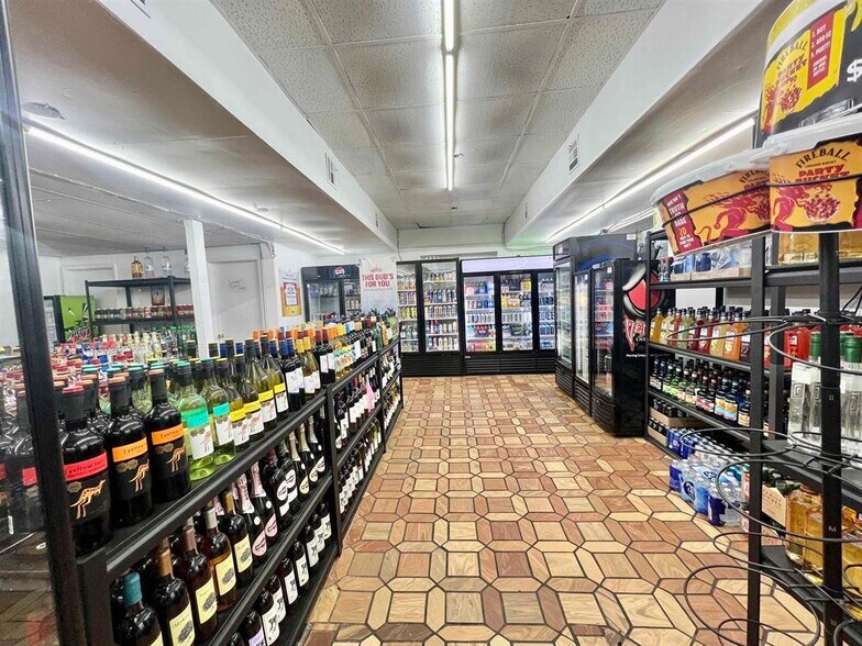 3000 Winchester Ave, Ashland, KY à vendre - Photo du bâtiment - Image 3 de 9