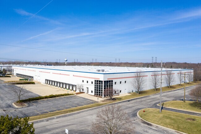 Plus de détails pour 102 N Overland Dr, North Aurora, IL - Industriel à louer