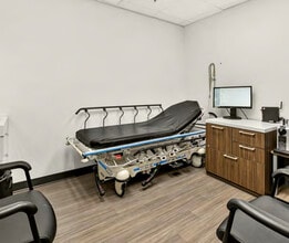 5345 Boul De L'assomption, Montréal, QC for lease Interior Photo- Image 2 of 2