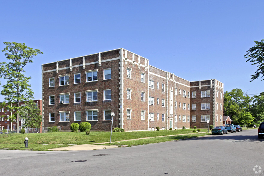 807 Clara Ave, Saint Louis, MO à louer - Photo principale - Image 1 de 30