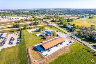 33083 Ute Ave, Waukee, IA - AERIAL  map view