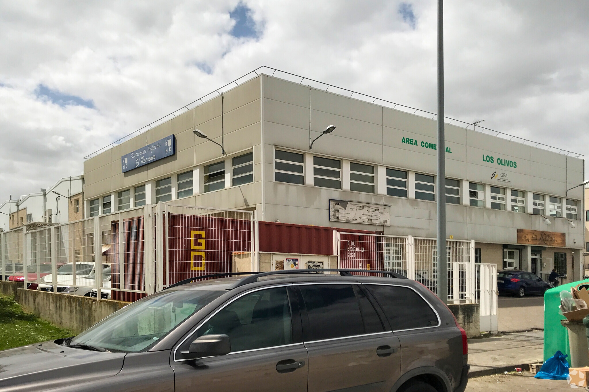 Calle del Empleo, 28, Getafe, Madrid for sale Primary Photo- Image 1 of 4