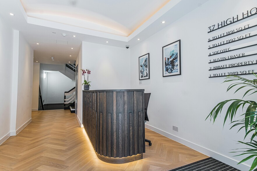 37-39 High Holborn, London for lease - Interior Photo - Image 3 of 33