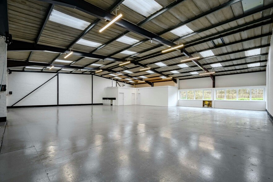 9 Tollpark Rd, Cumbernauld for lease - Building Photo - Image 3 of 18