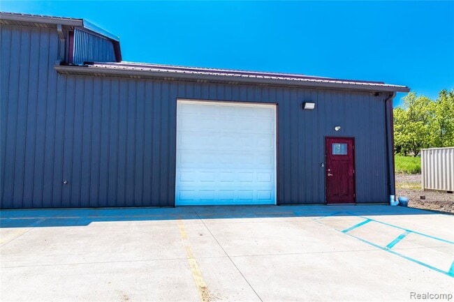 More details for 1697 N Saginaw St, Lapeer, MI - Industrial for Lease