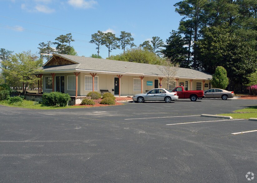 5211-C Main St, Shallotte, NC à vendre - Photo du bâtiment - Image 2 de 4