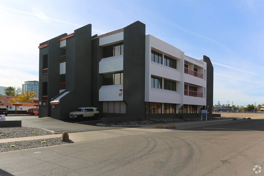 67 E Weldon Ave, Phoenix, AZ à louer - Photo du bâtiment - Image 2 de 6