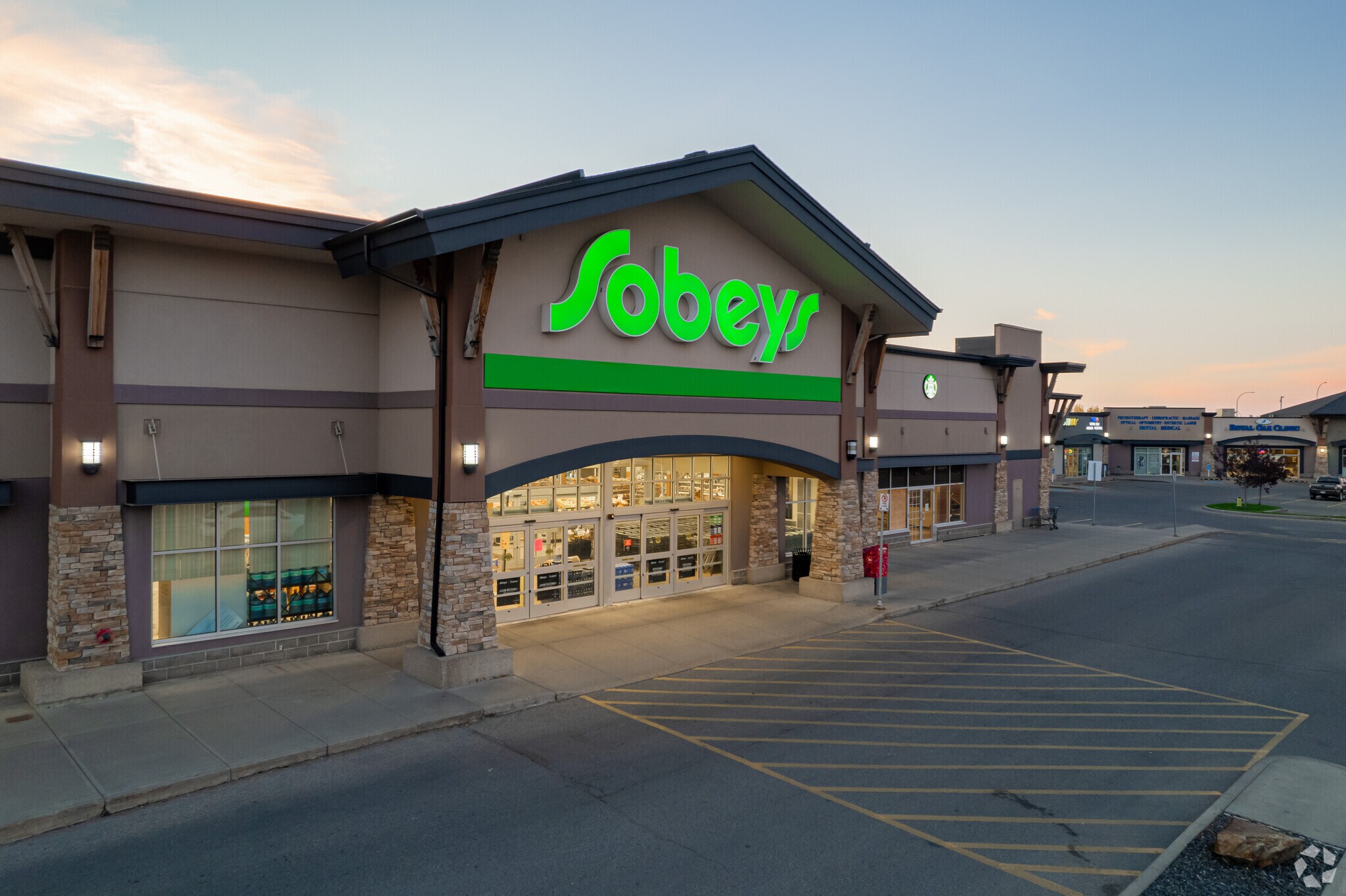 8888 Country Hills Blvd NW, Calgary, AB for sale Primary Photo- Image 1 of 1