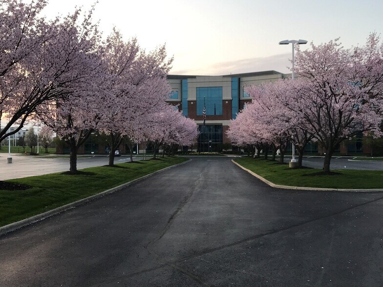 470 Olde Worthington Rd, Westerville, OH à louer - Photo du bâtiment - Image 3 de 7