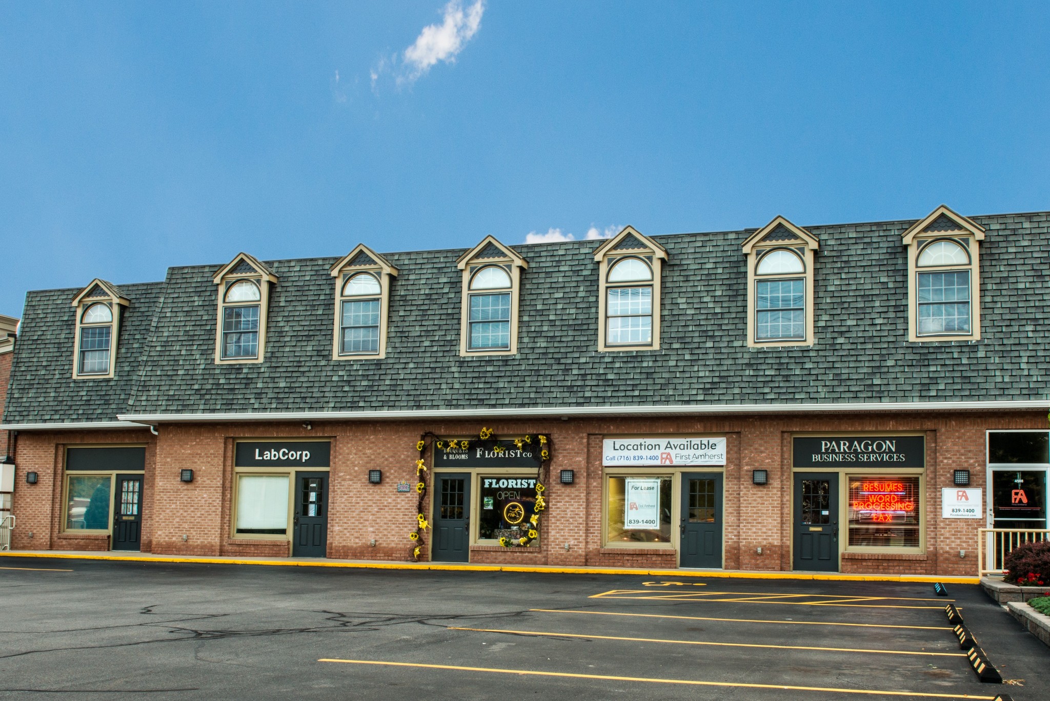 4506 Main St, Buffalo, NY à vendre Photo principale- Image 1 de 1