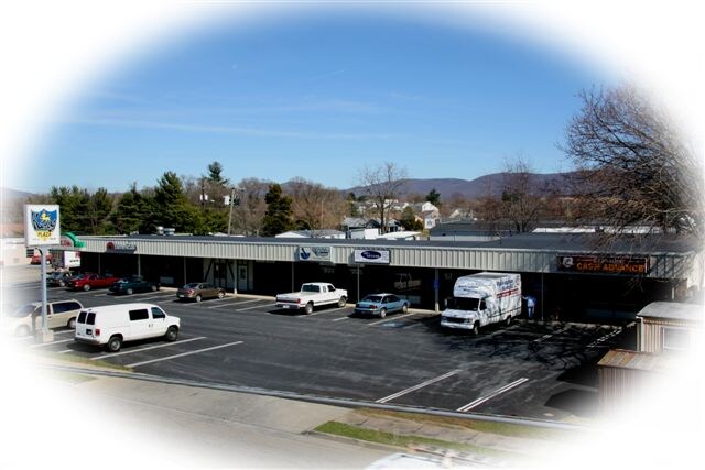 250 N Poplar Ave, Waynesboro, VA à louer Photo principale- Image 1 de 3