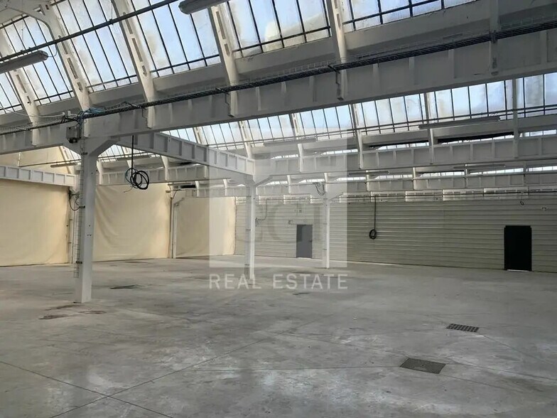Office in Décines-Charpieu for lease - Interior Photo - Image 2 of 12