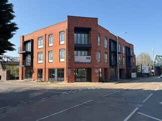 More details for 209 Pinner Rd, Northwood - Multifamily for Sale