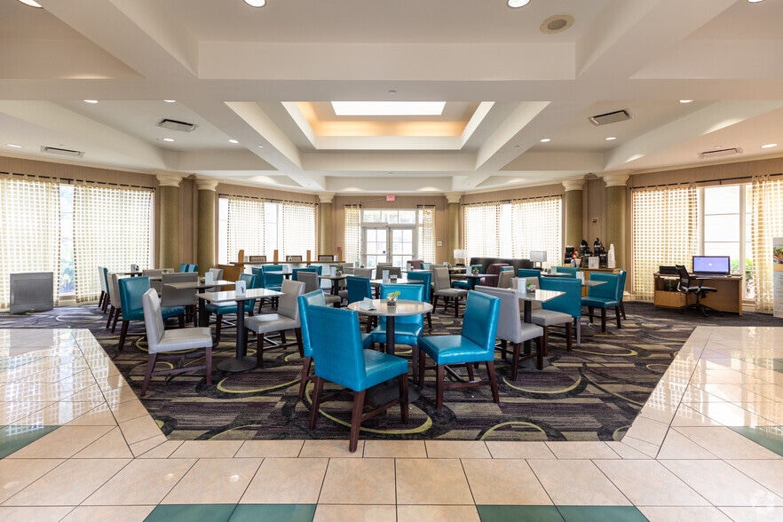 8730 NW 27th St, Miami, FL for sale - Lobby - Image 2 of 10
