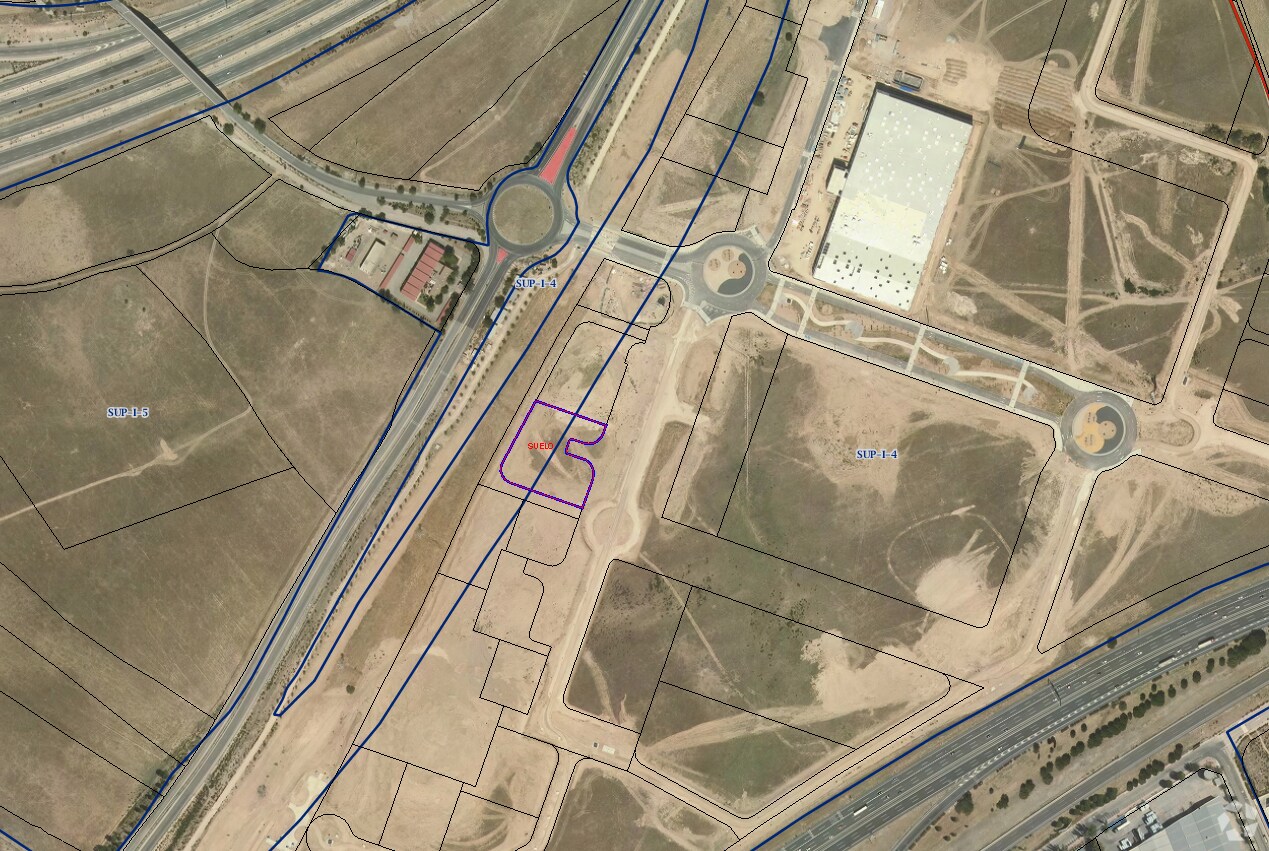 Terrain dans San Fernando de Henares, Madrid à vendre Photo principale- Image 1 de 3