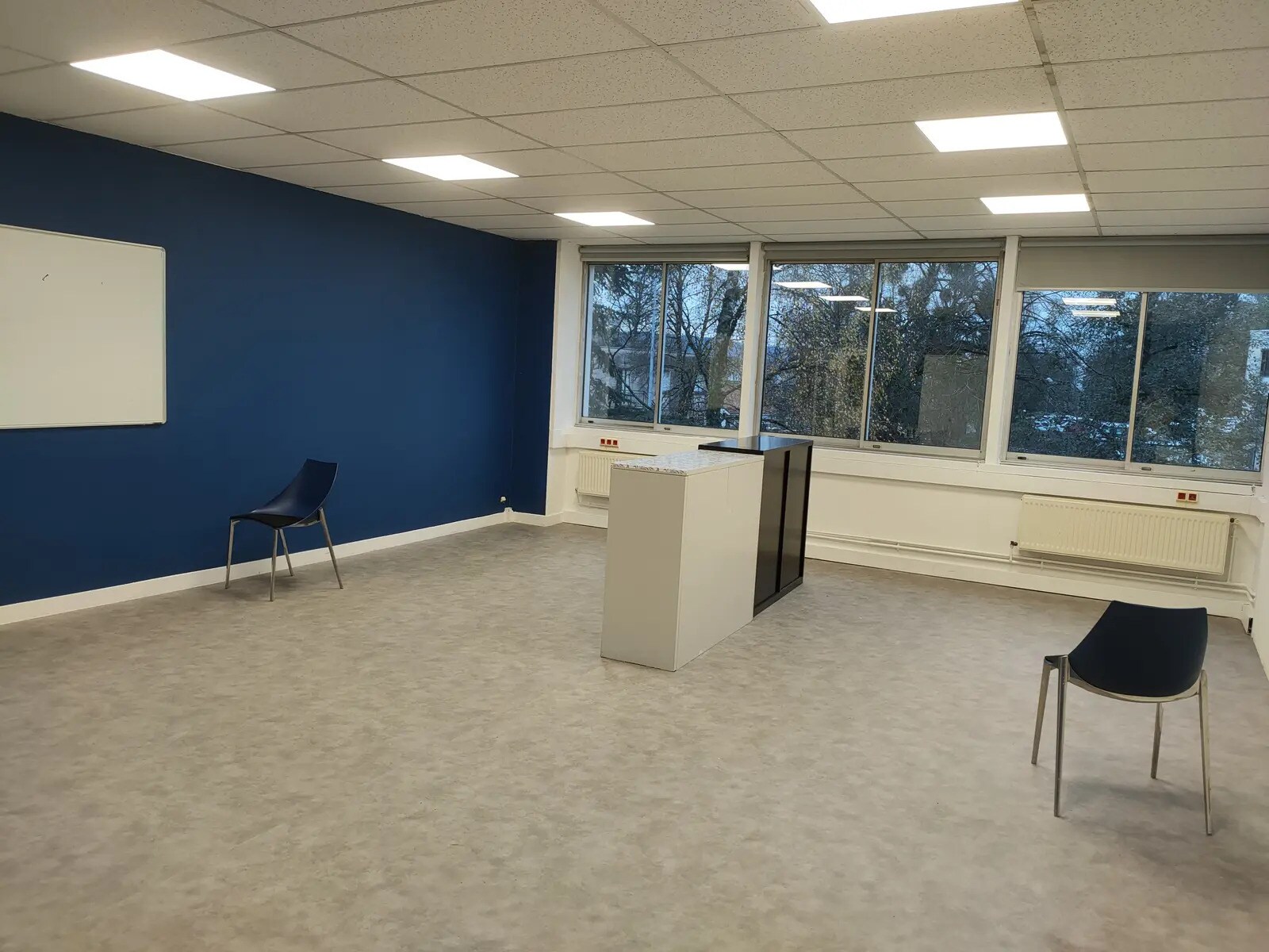 2C Chemin De Palente, Besançon for lease Interior Photo- Image 1 of 4